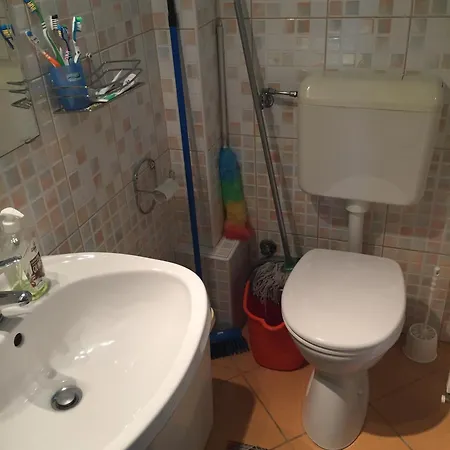 Hunor Hortenzia Apartment *