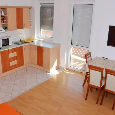 Hunor Hortenzia Apartment Balatonlelle
