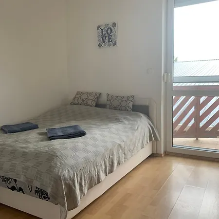 アパート Hunor Hortenzia バラトンレッレ