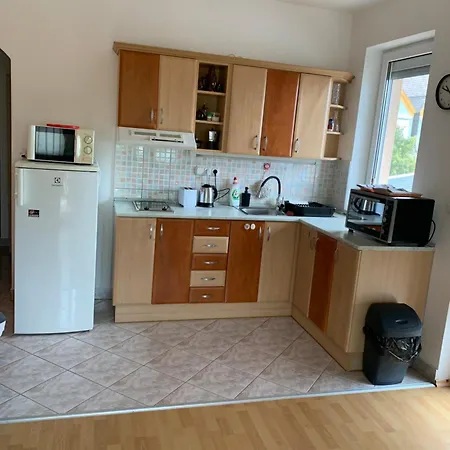 Hunor Hortenzia アパート *